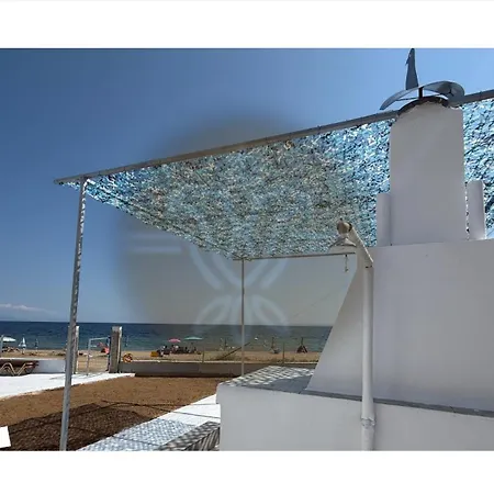 White House Kalyves Polygyrou