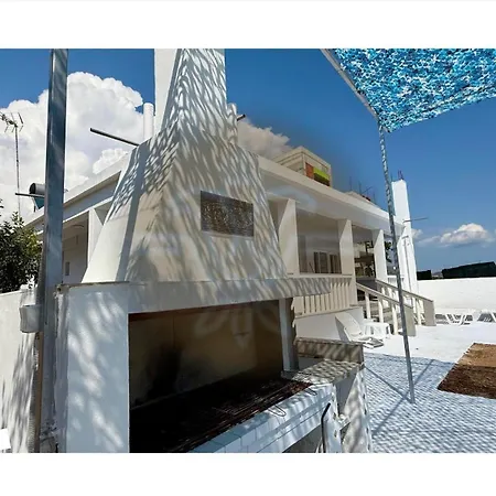 White House * Kalyves Polygyrou