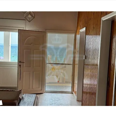 White House Casa vacanze Kalyves Polygyrou