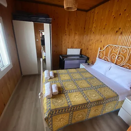 White House Kalyves Polygyrou