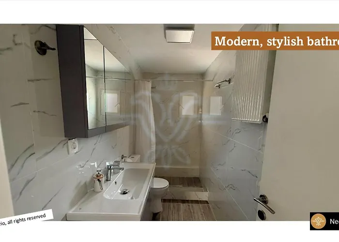 White House Kalyves Polygyrou