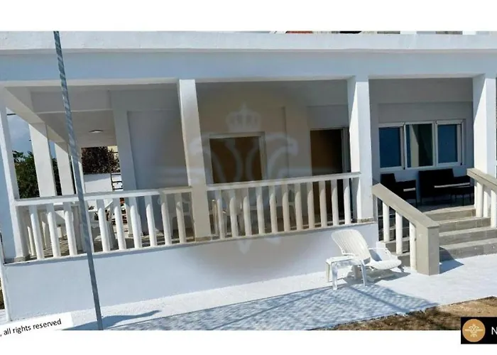 White House Ferienhaus Kalyves Polygyrou